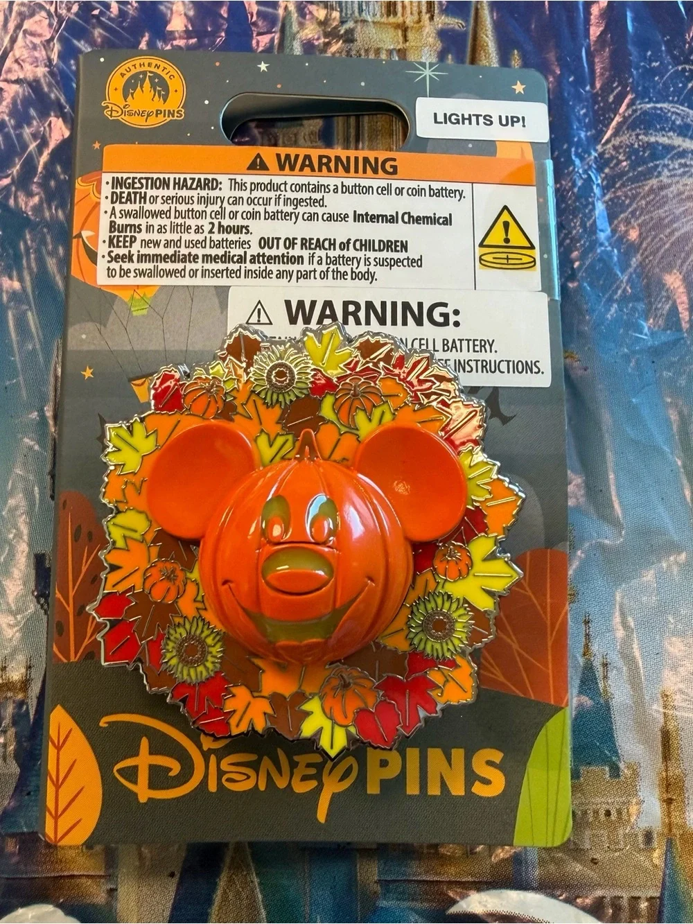 2026 Light Up Mickey Mouse Autumn Wreath Pin. Sealed.